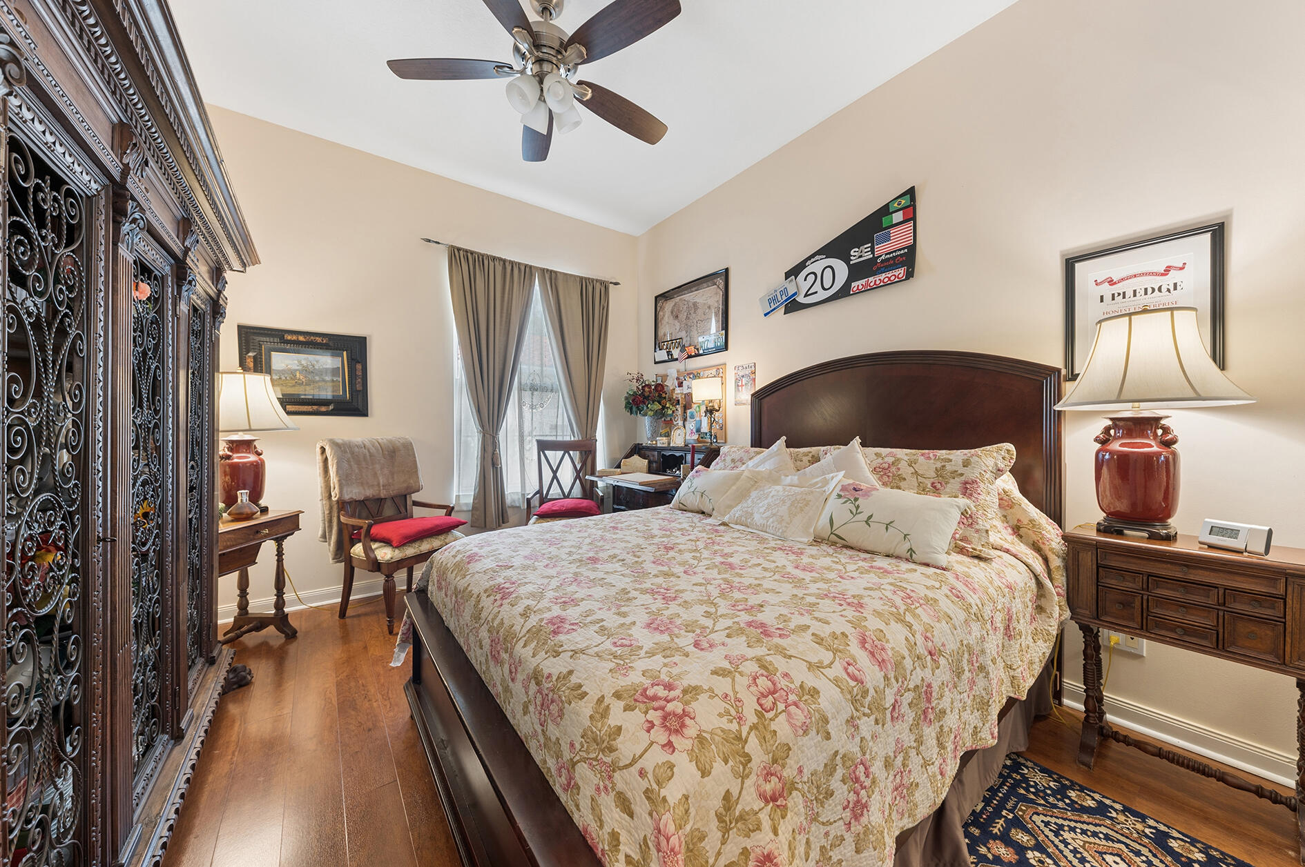 RIVERWALK - Residential