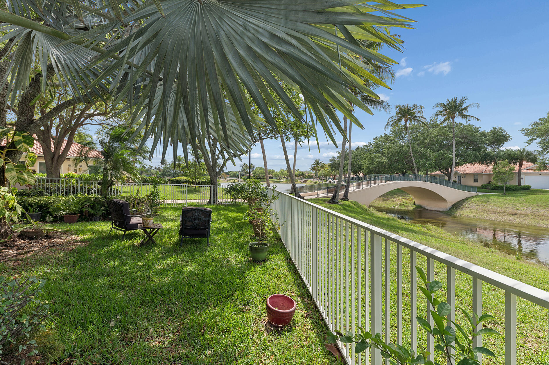 RIVERWALK - Residential