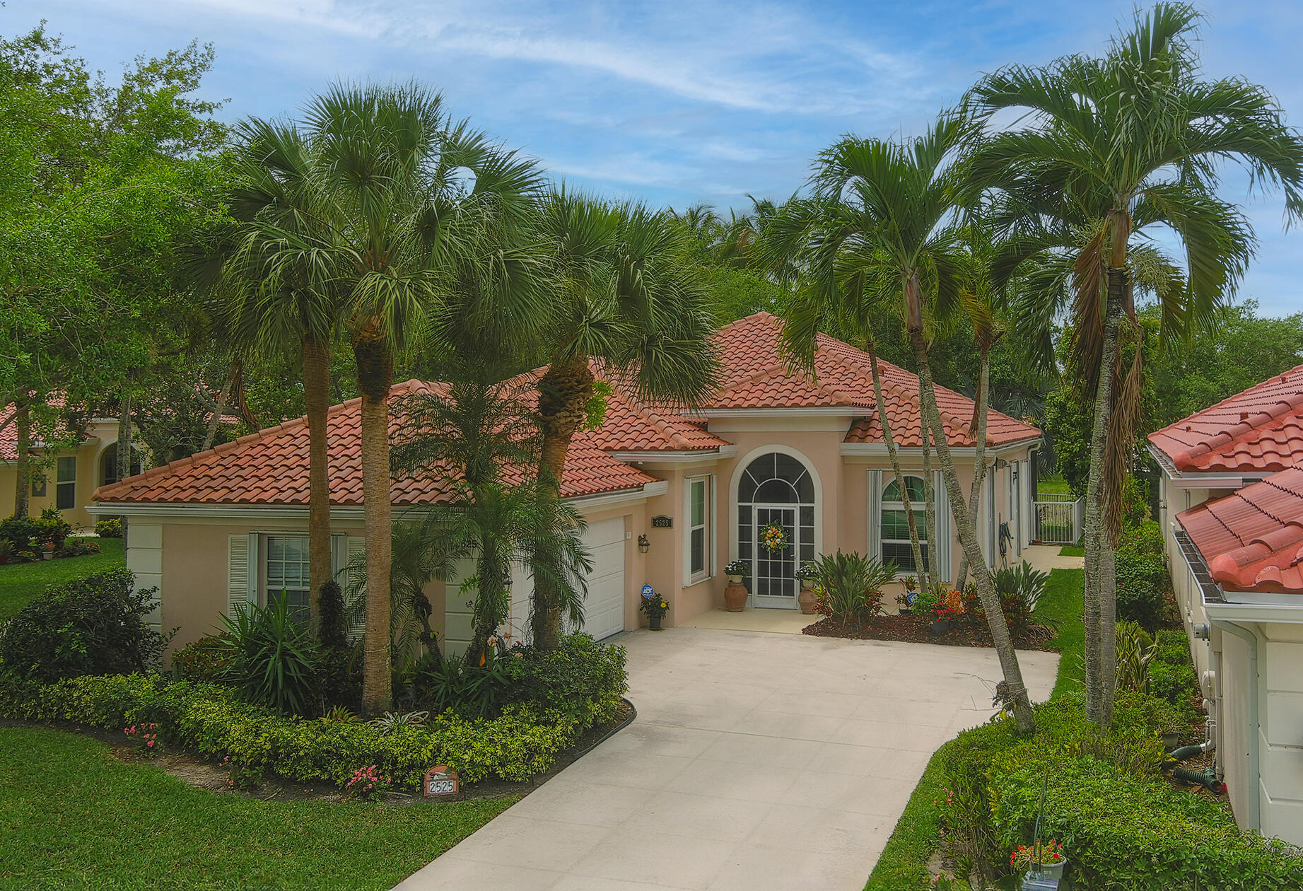 RIVERWALK - Residential