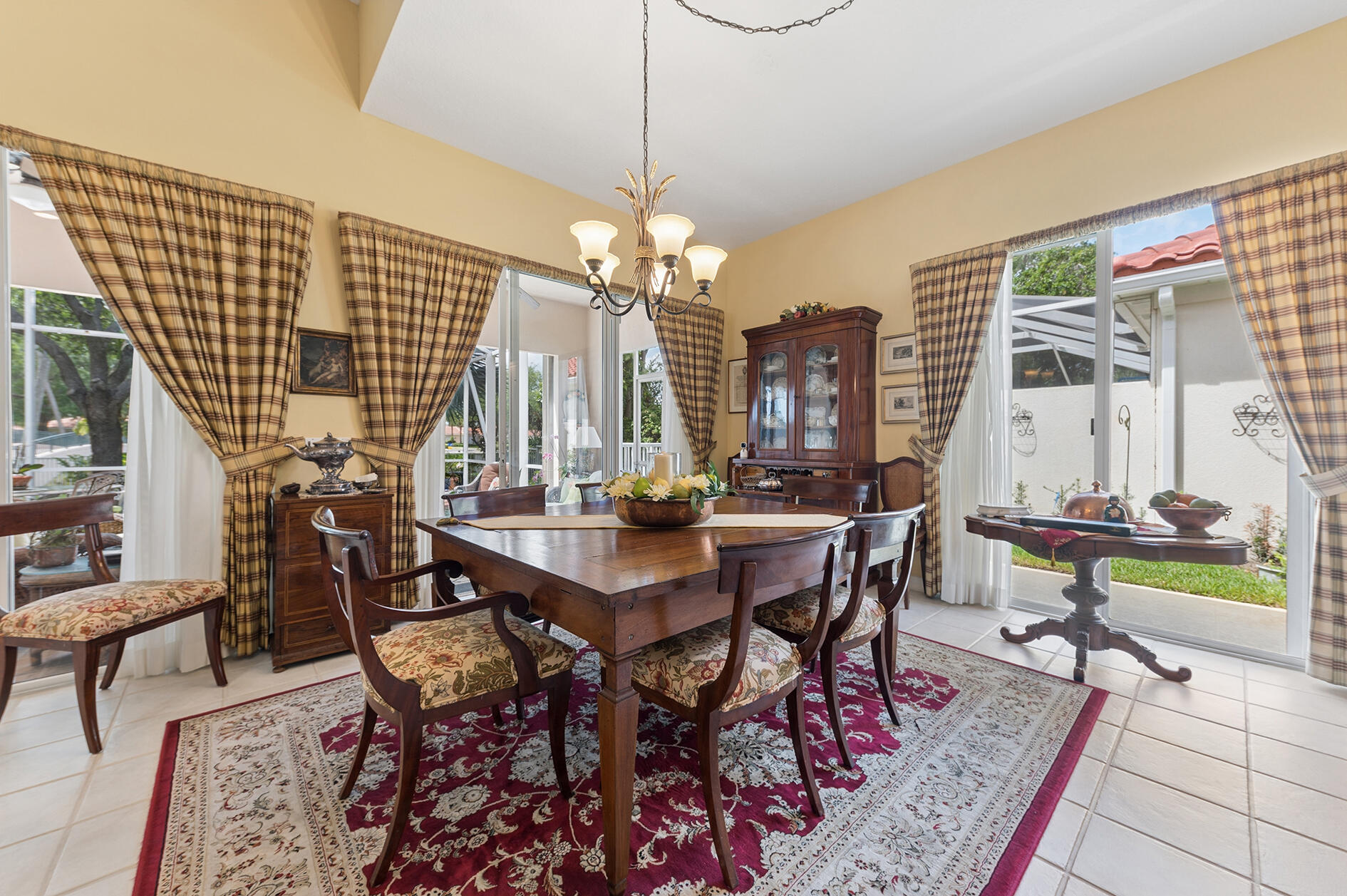 RIVERWALK - Residential