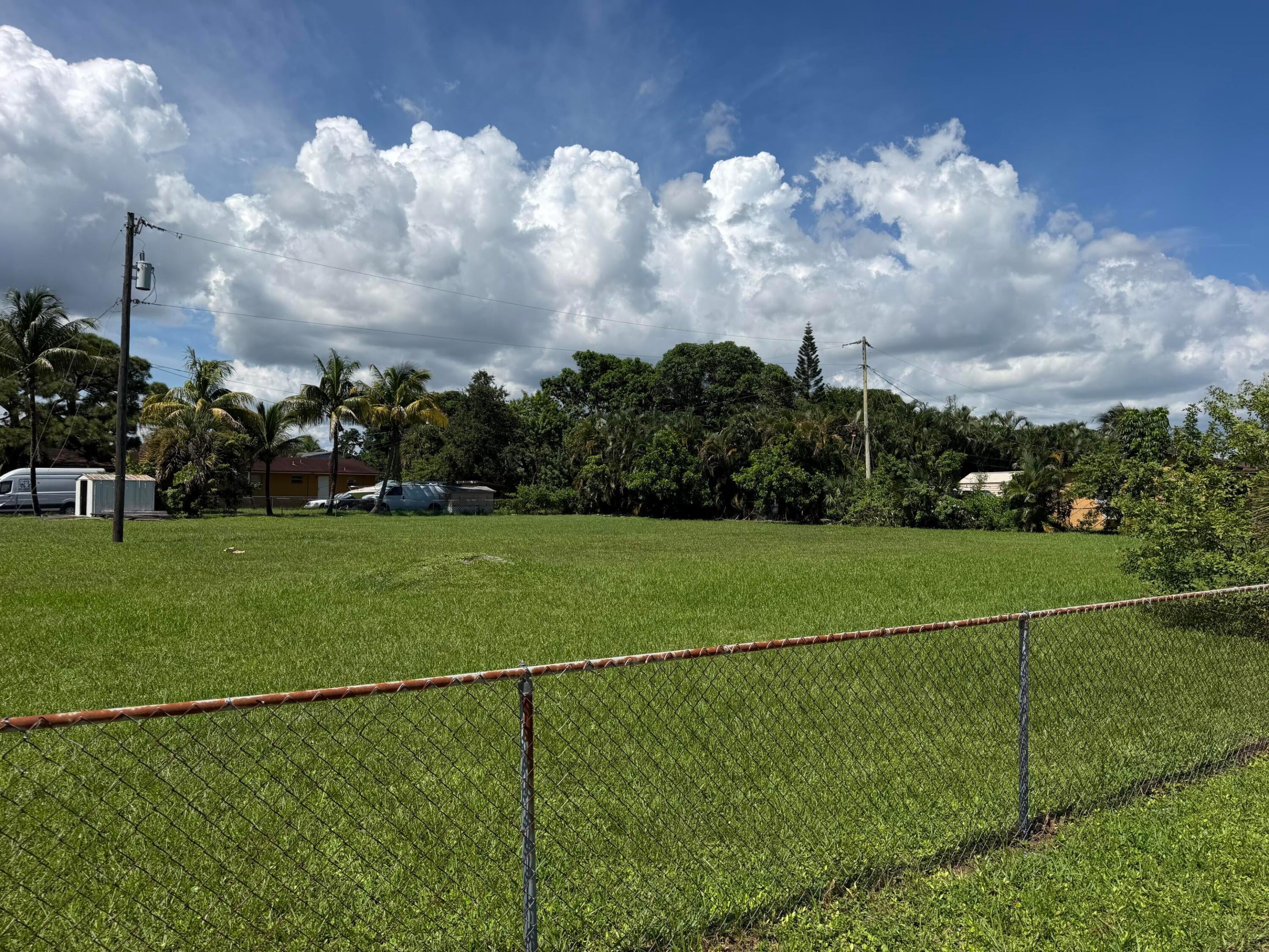 4041 SW 52ND Street