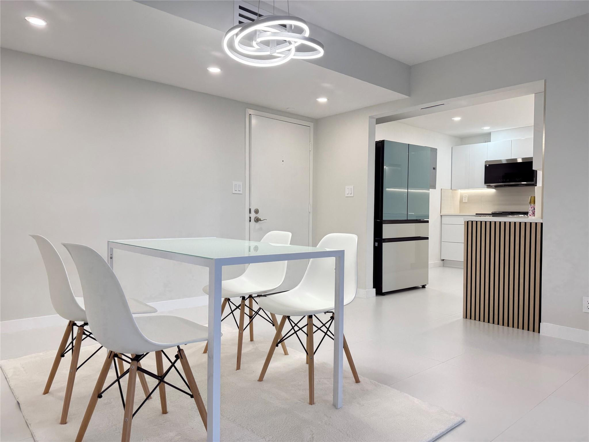 525 N Ocean Boulevard 422