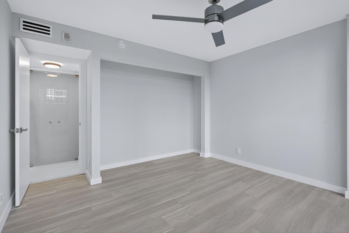 SILVER THATCH - Residential