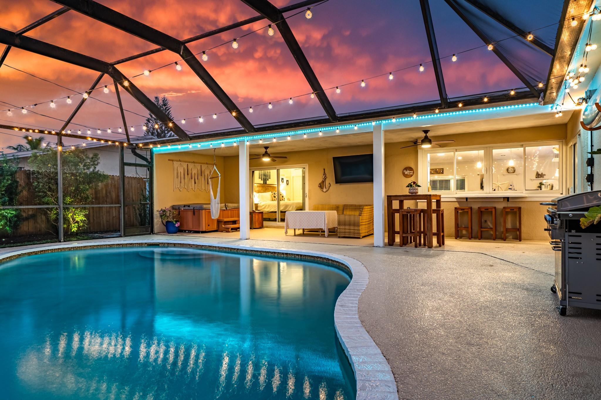 SUNRISE GOLF VILLAGE - Residential
