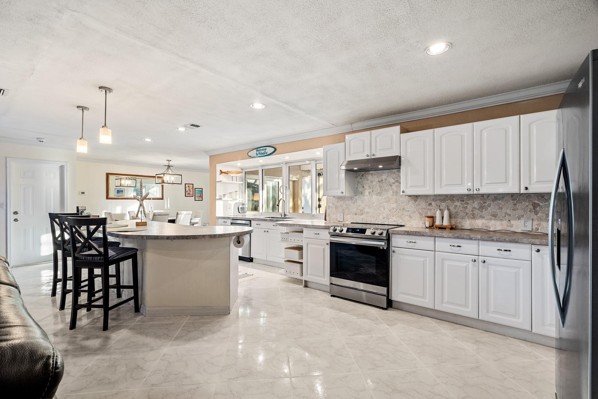 SUNRISE GOLF VILLAGE - Residential