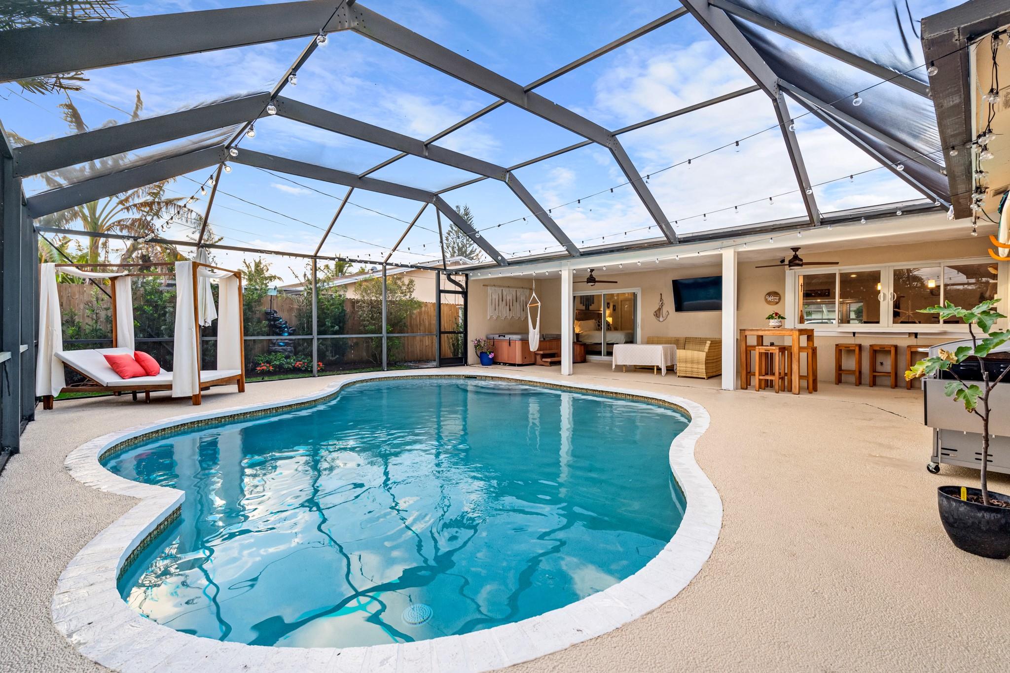 SUNRISE GOLF VILLAGE - Residential