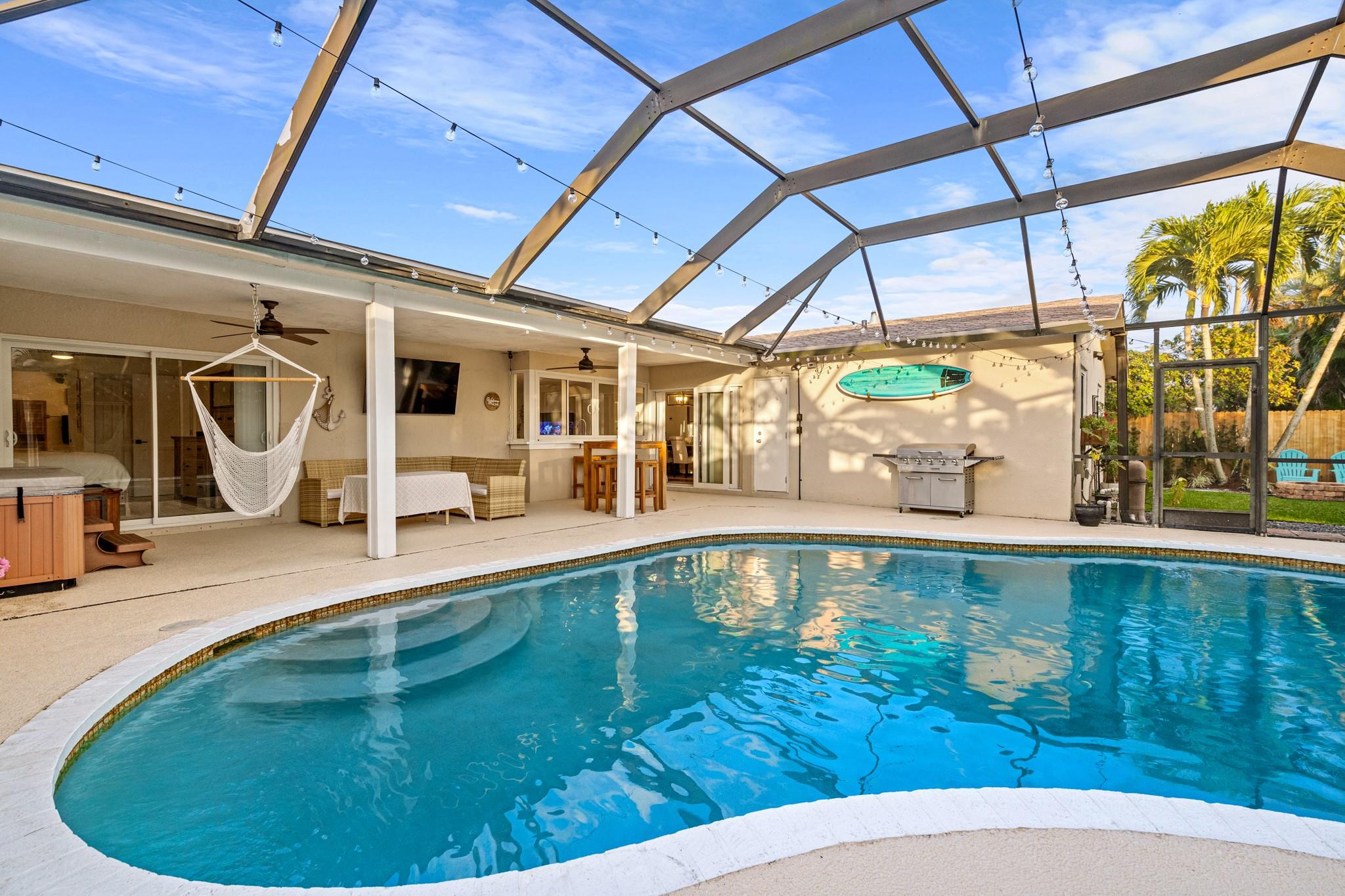 SUNRISE GOLF VILLAGE - Residential