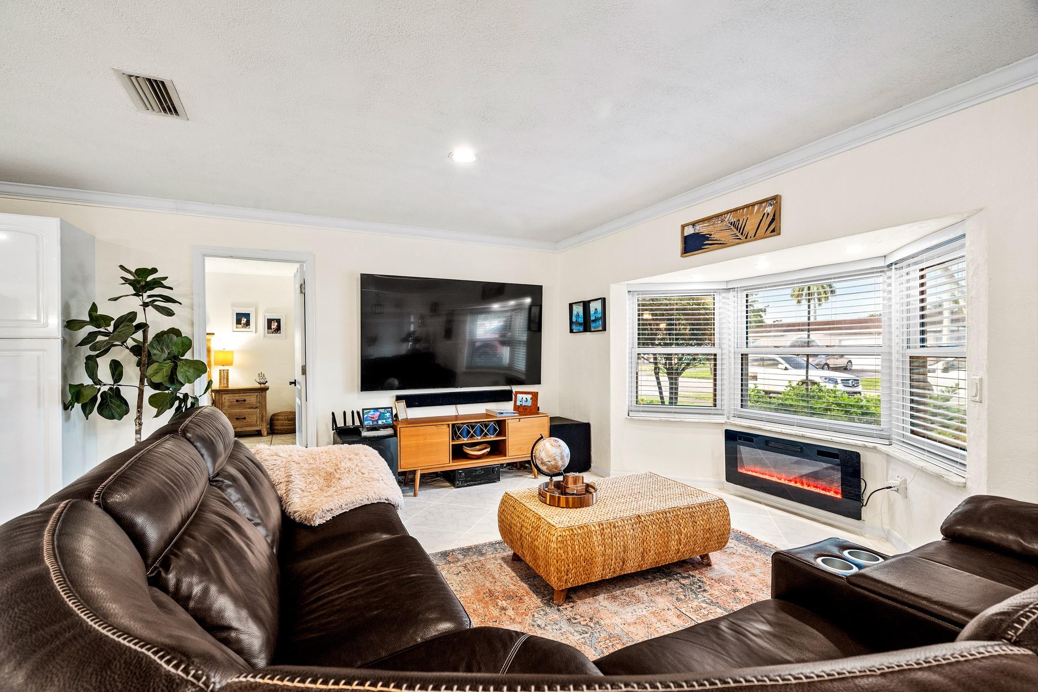 SUNRISE GOLF VILLAGE - Residential