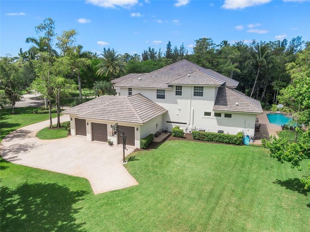 Tall Pines 152-30 B - Residential