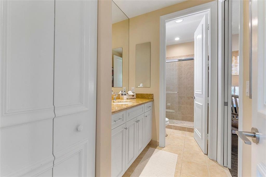 Tall Pines 152-30 B - Residential