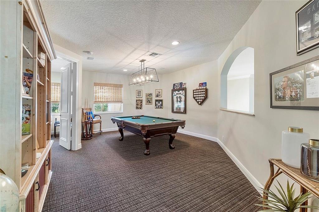 Tall Pines 152-30 B - Residential