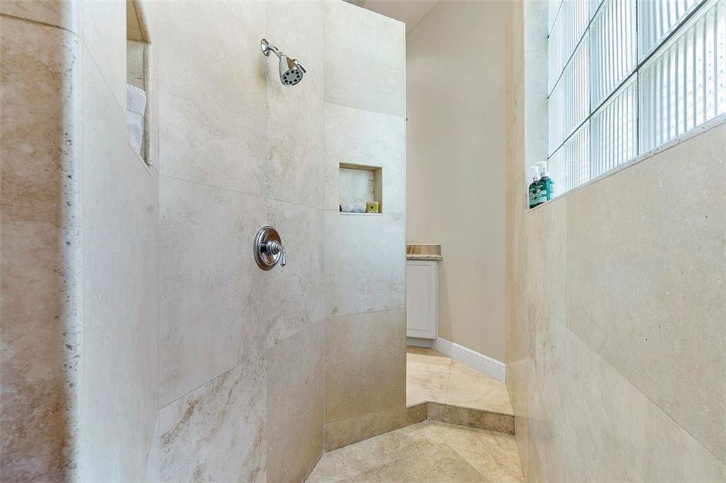 Tall Pines 152-30 B - Residential