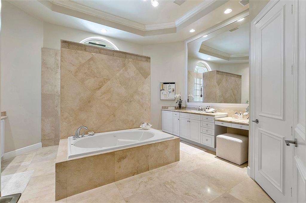 Tall Pines 152-30 B - Residential