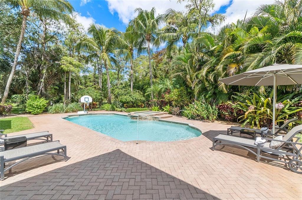 Tall Pines 152-30 B - Residential