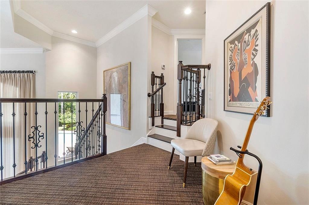 Tall Pines 152-30 B - Residential