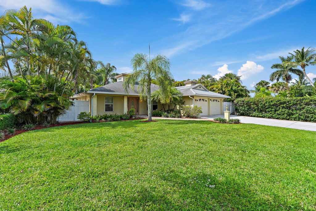 Photo of 815 SW Rustic Circle, Stuart, FL 34997 (MLS # R11091755)