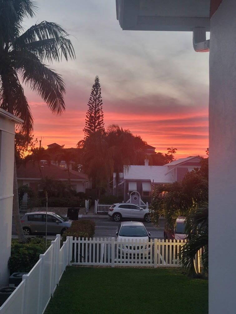 LAKE WORTH TOWN OF - Residential Lease