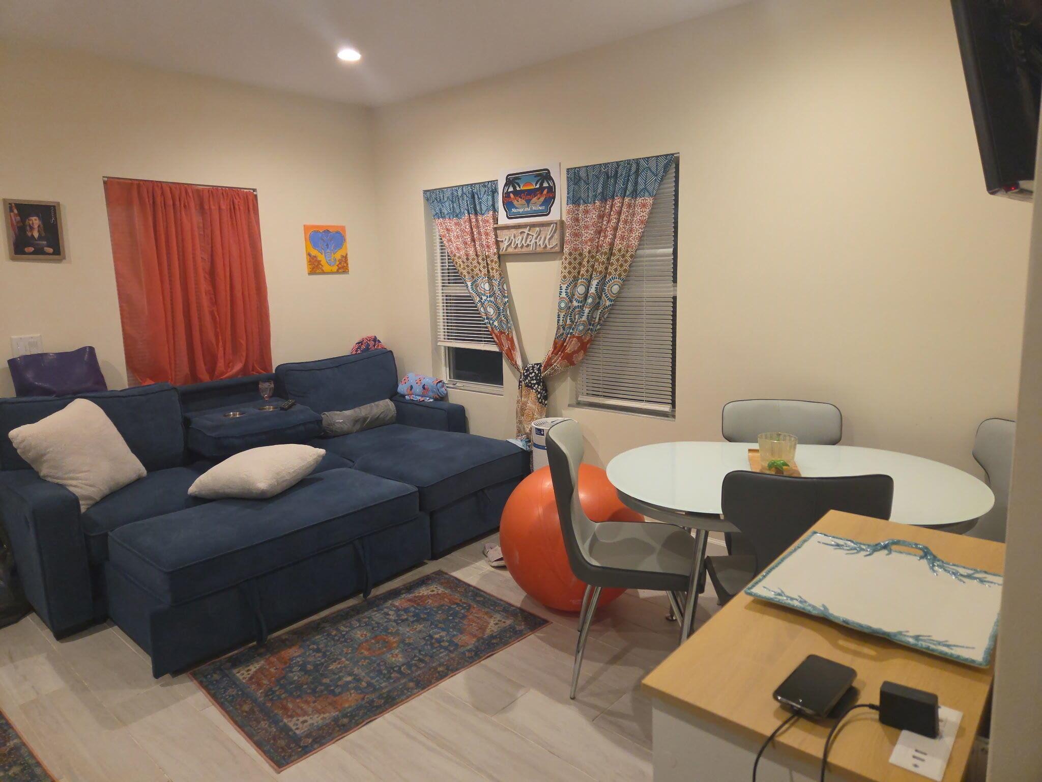 LAKE WORTH TOWN OF - Residential Lease
