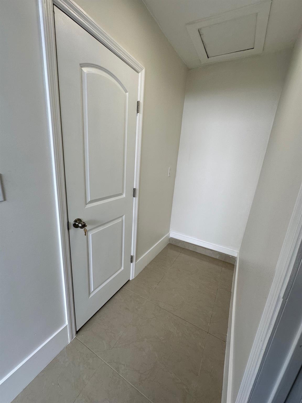 BROADVIEW PARK SEC 4 - Residential Lease