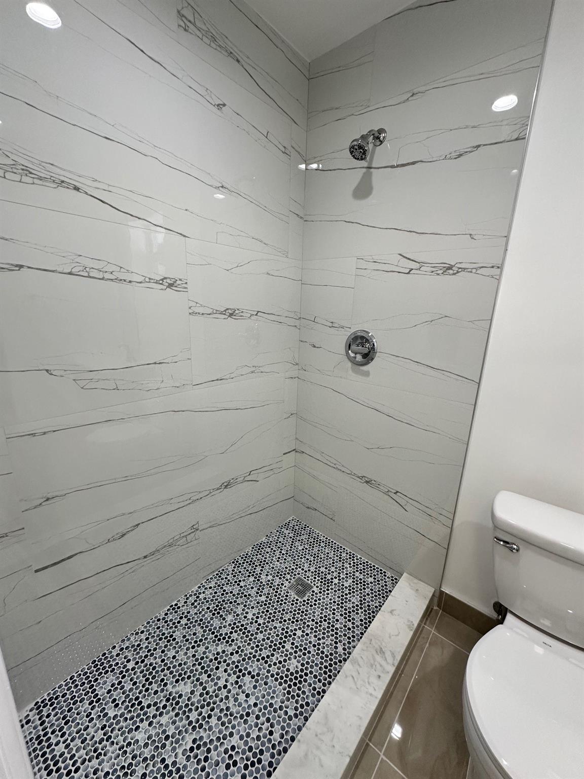 BROADVIEW PARK SEC 4 - Residential Lease