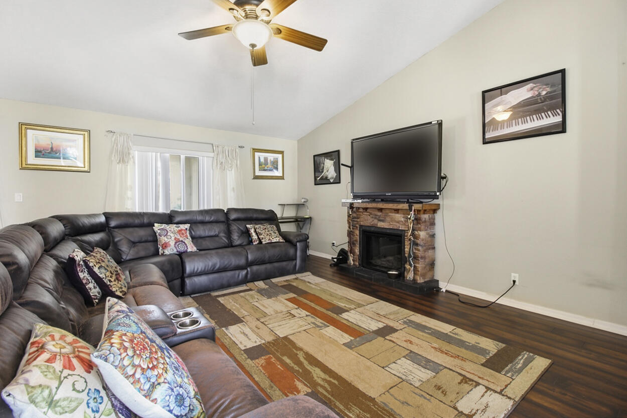 PORT ST LUCIE SECTION 7 - Residential