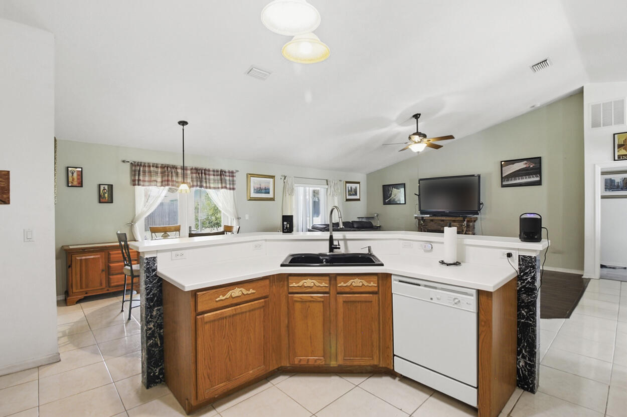 PORT ST LUCIE SECTION 7 - Residential