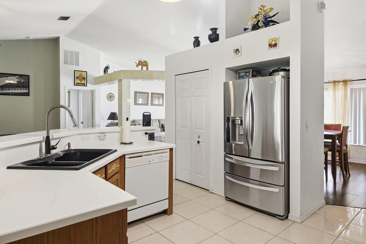 PORT ST LUCIE SECTION 7 - Residential