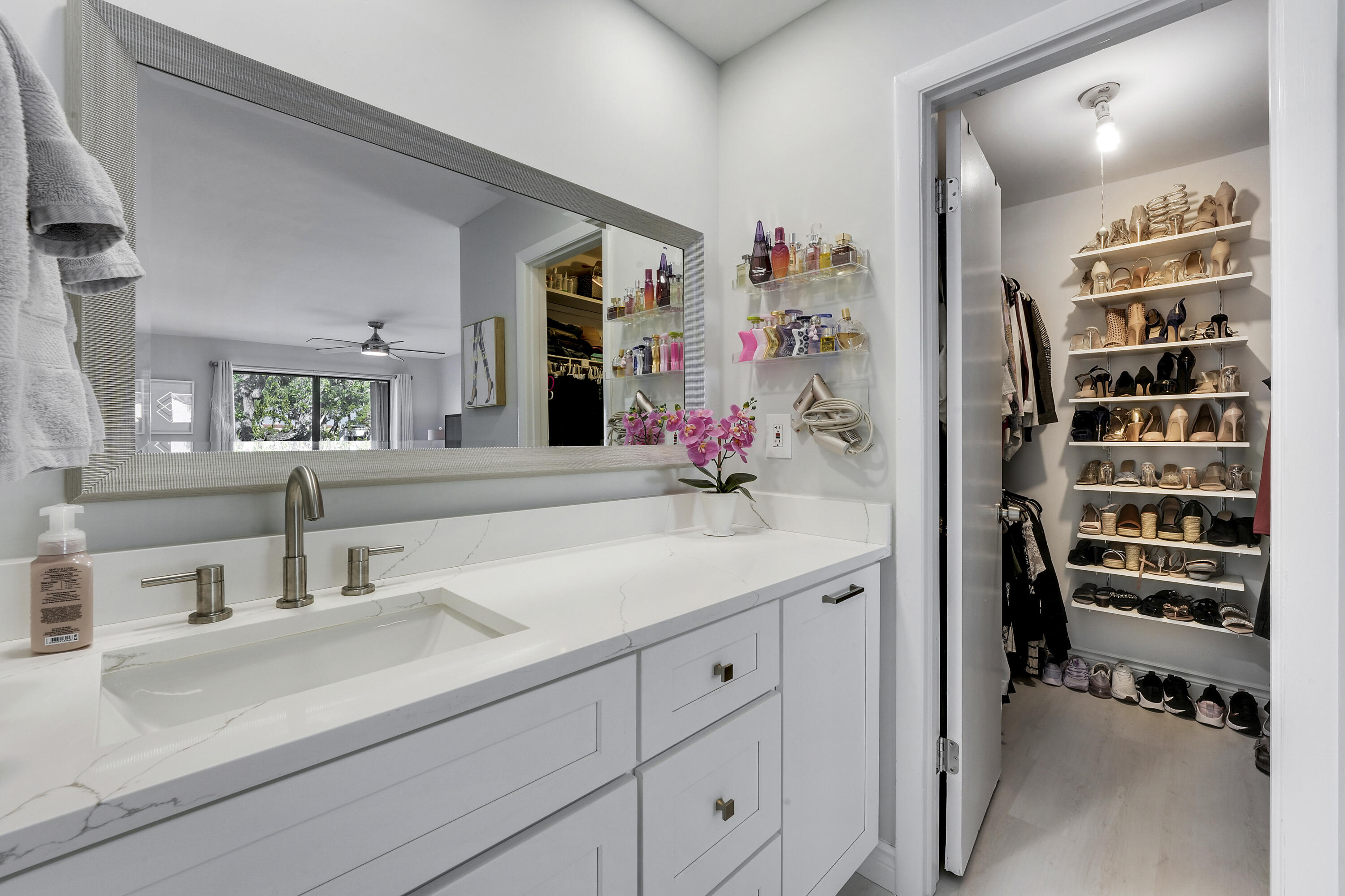 TOWN & COUNTRY ESTATES CONDO - Residential