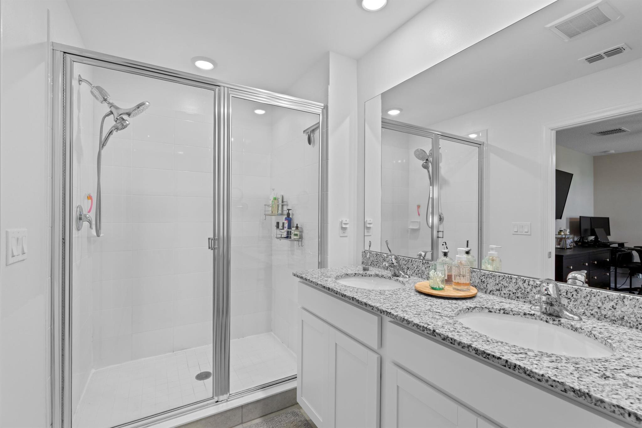 CATALINA TOWNHOMES PLAT - Residential