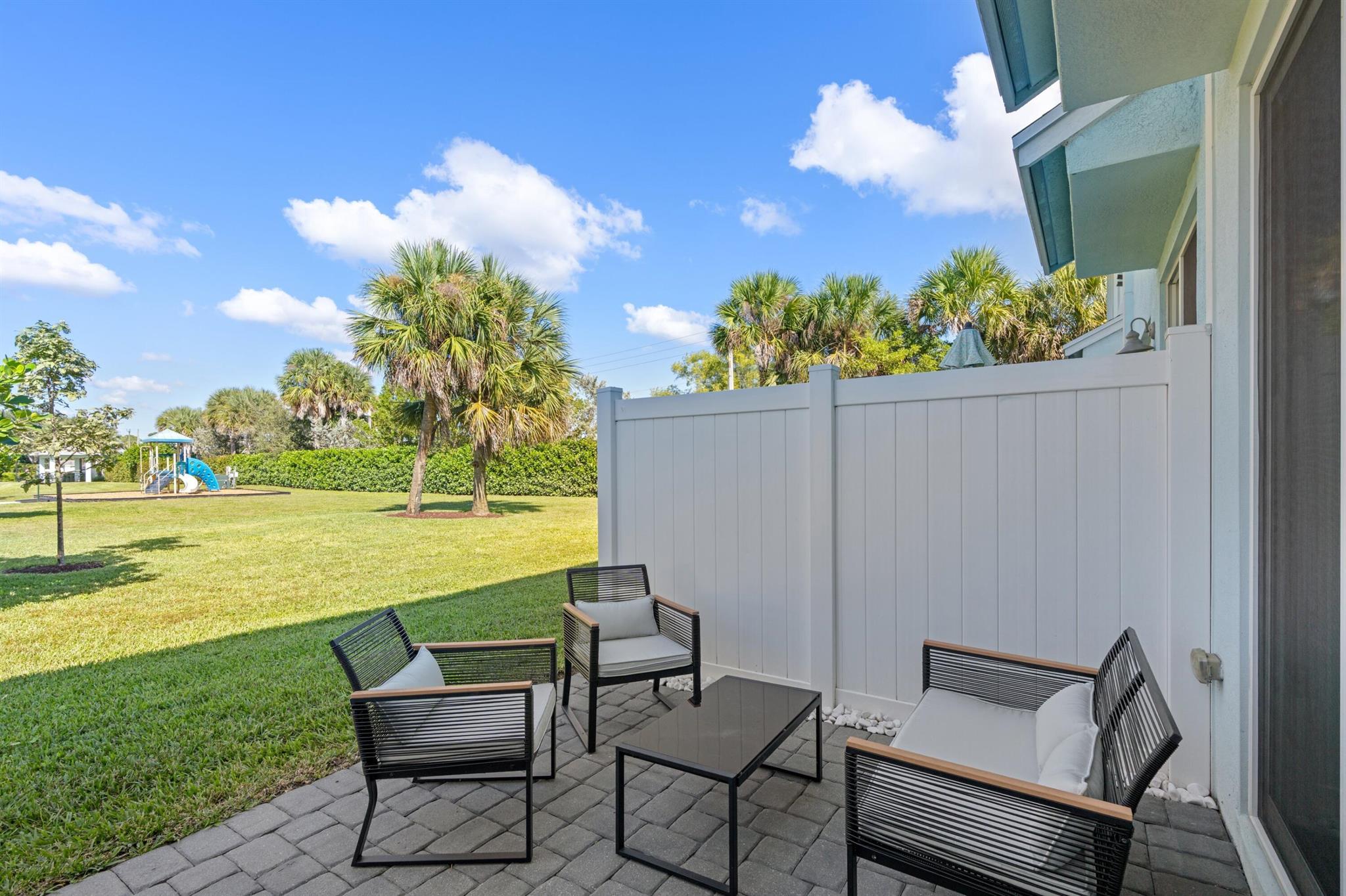 CATALINA TOWNHOMES PLAT - Residential