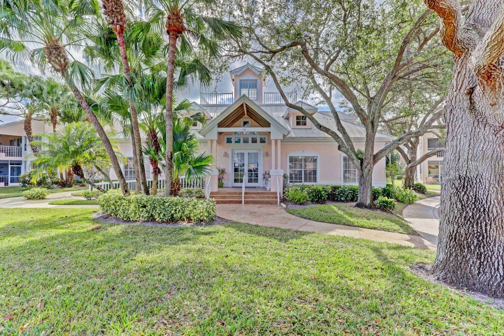 Photo of 101 Muirfield Court #101d, Jupiter, FL 33458 (MLS # R11166937)