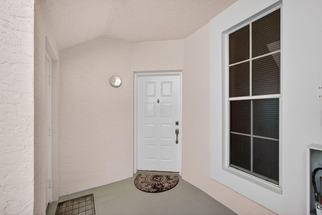 Photo of 101 Muirfield Court #101d, Jupiter, FL 33458 (MLS # R11166937)