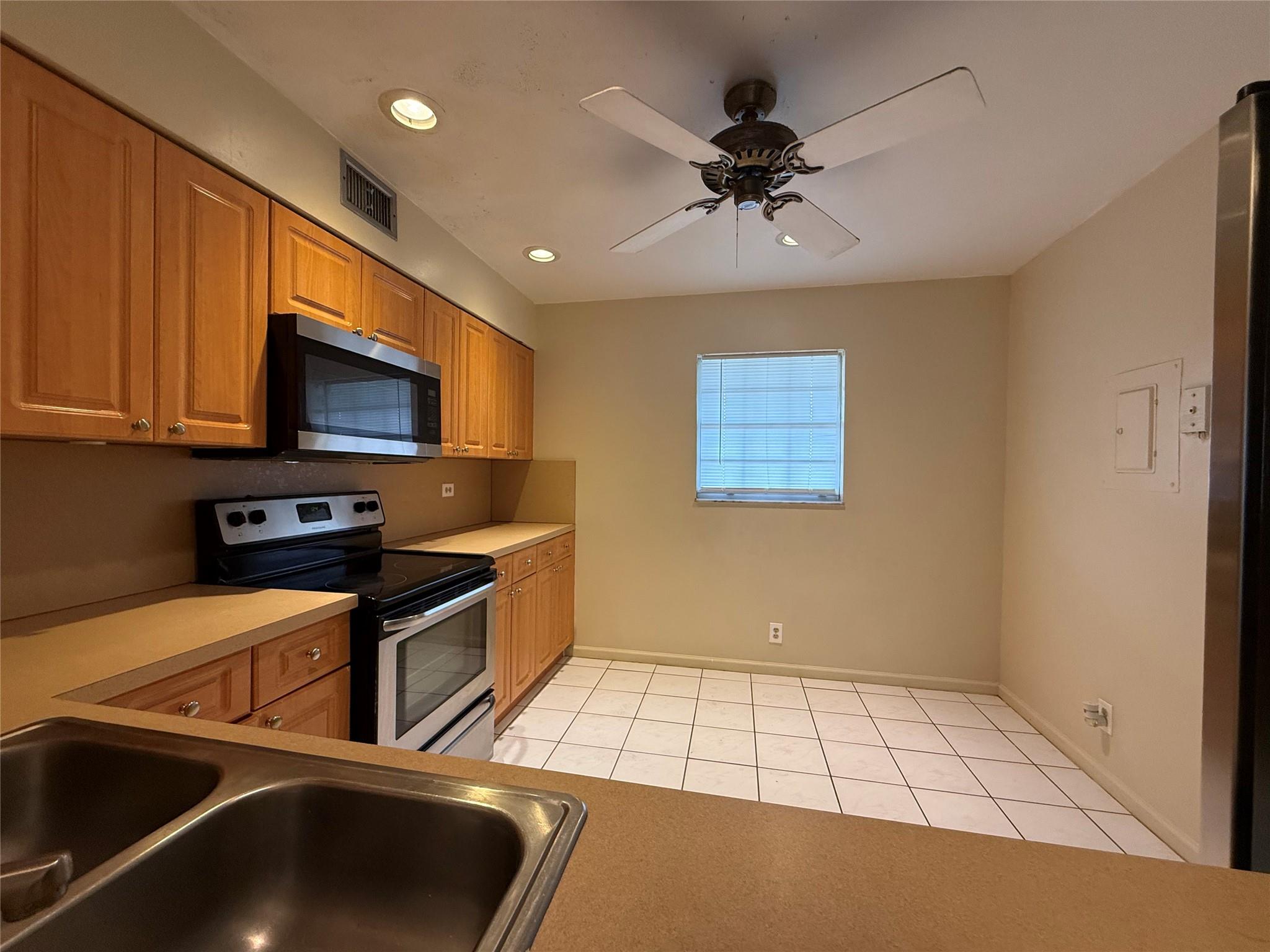 OAK PATHS - Residential