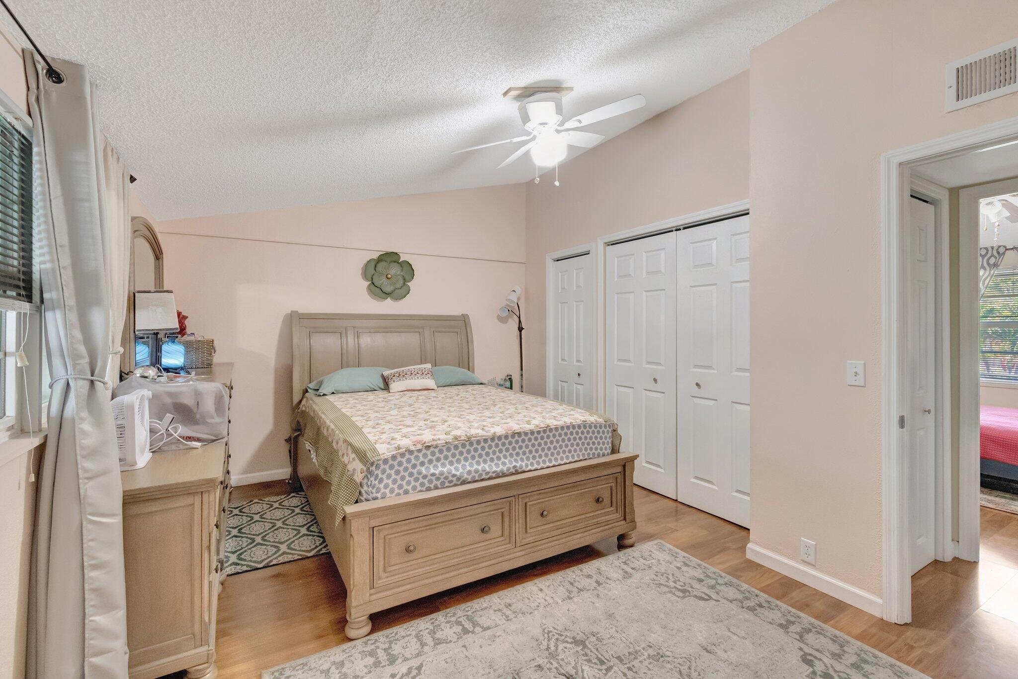 SEMINOLE MANOR 2 - Residential