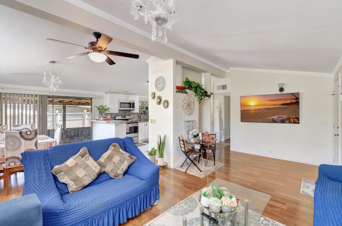 SEMINOLE MANOR 2 - Residential