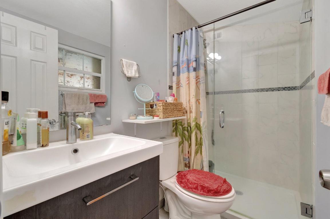 SEMINOLE MANOR 2 - Residential