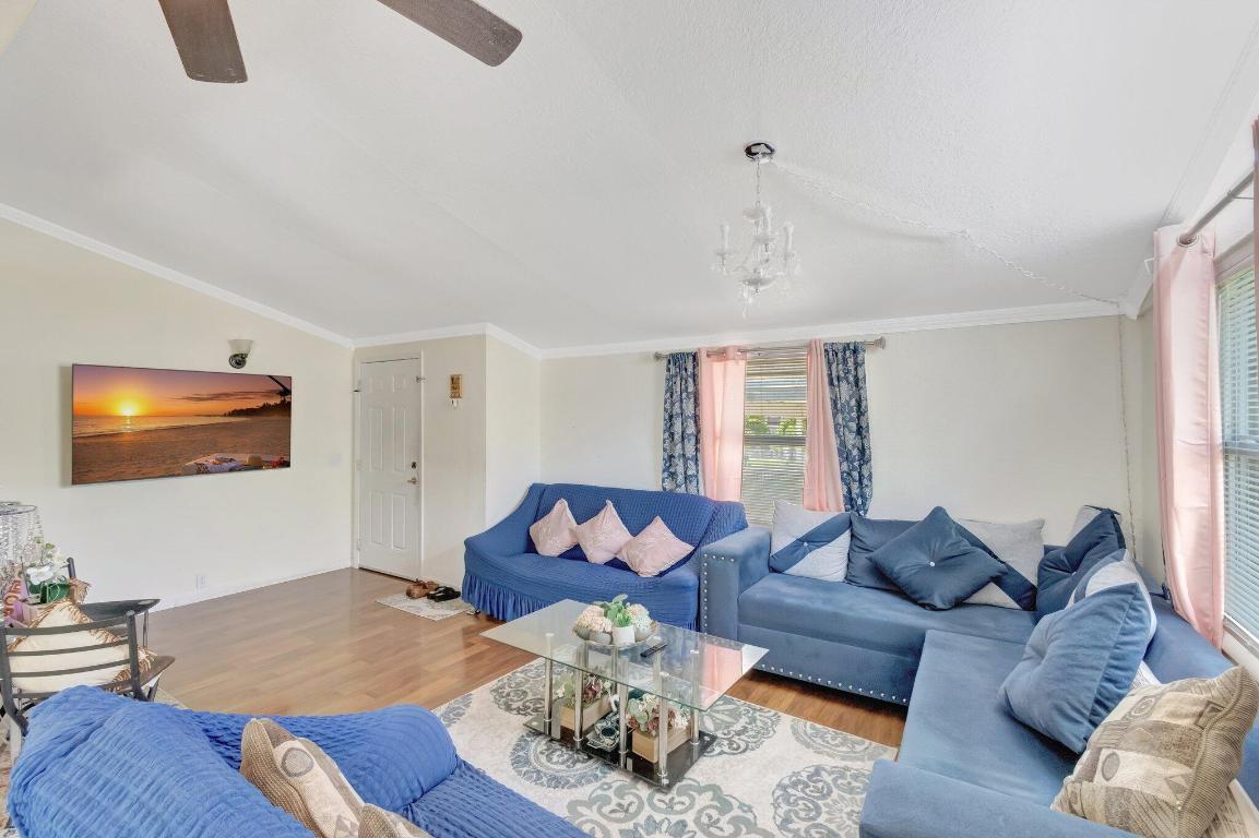 SEMINOLE MANOR 2 - Residential