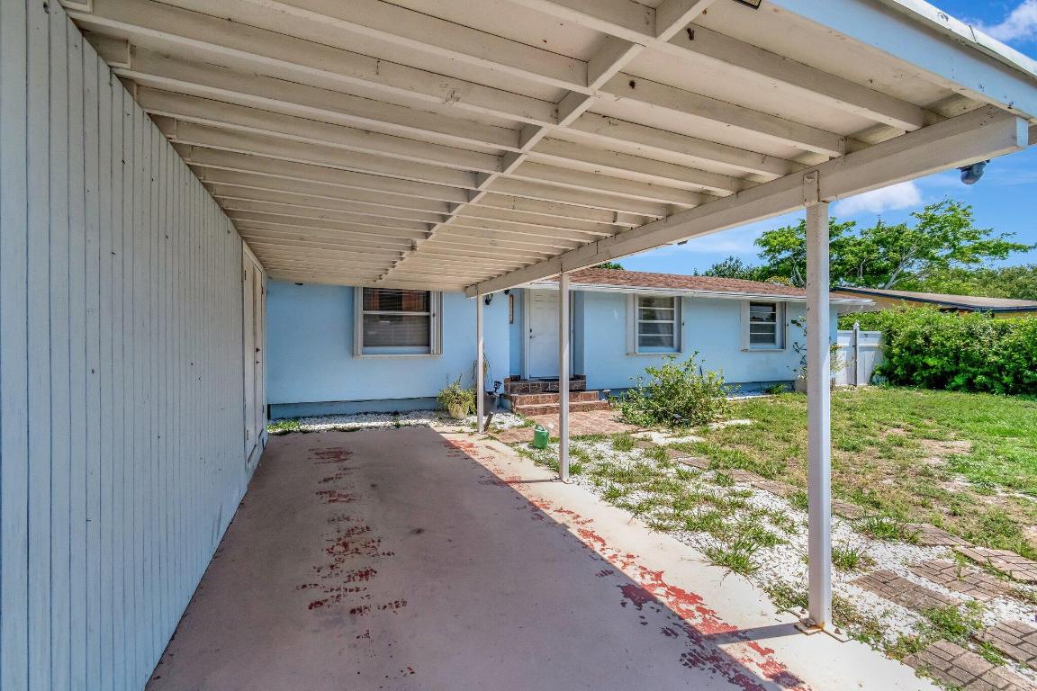 SEMINOLE MANOR 2 - Residential