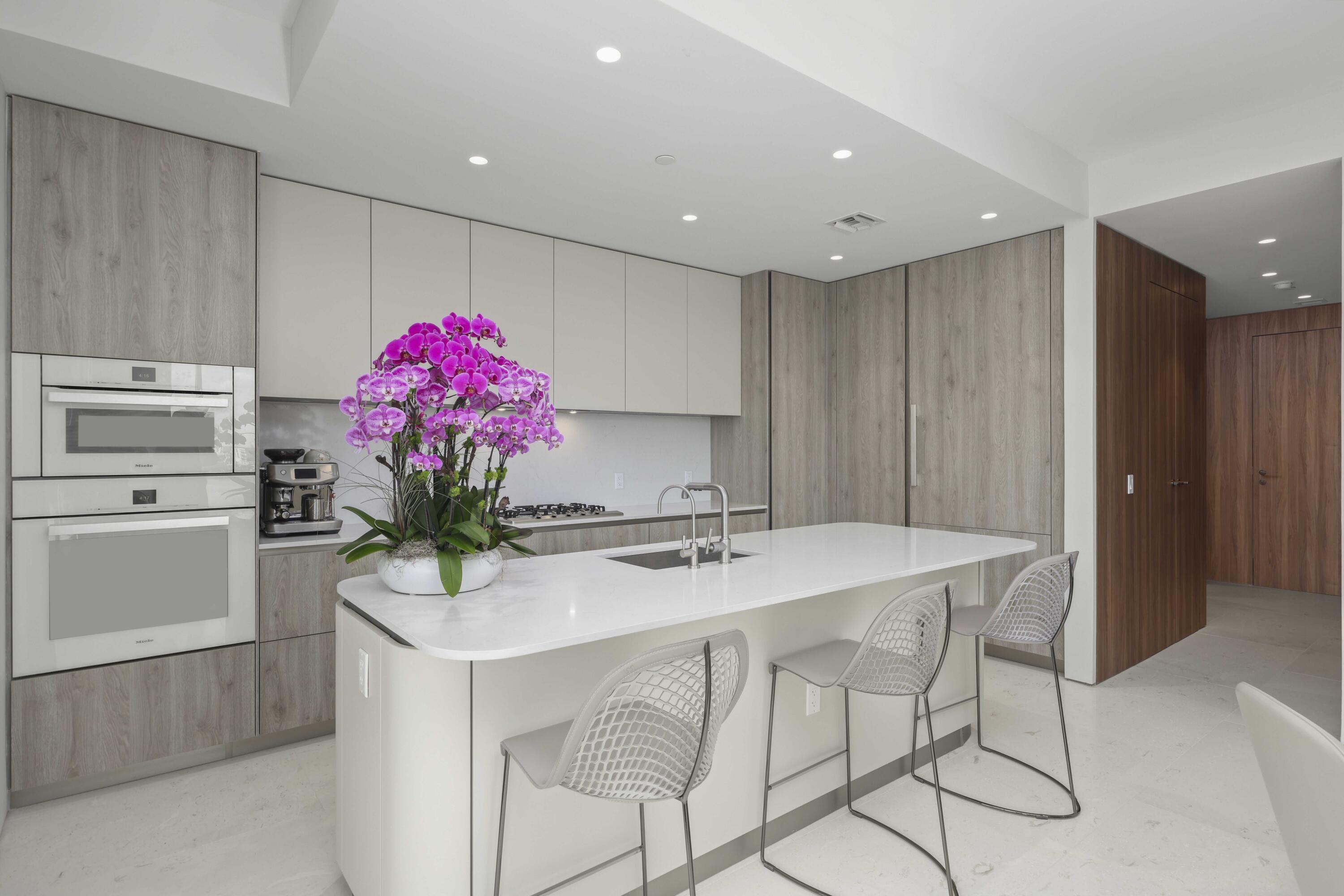 200 Arkona Court 1002