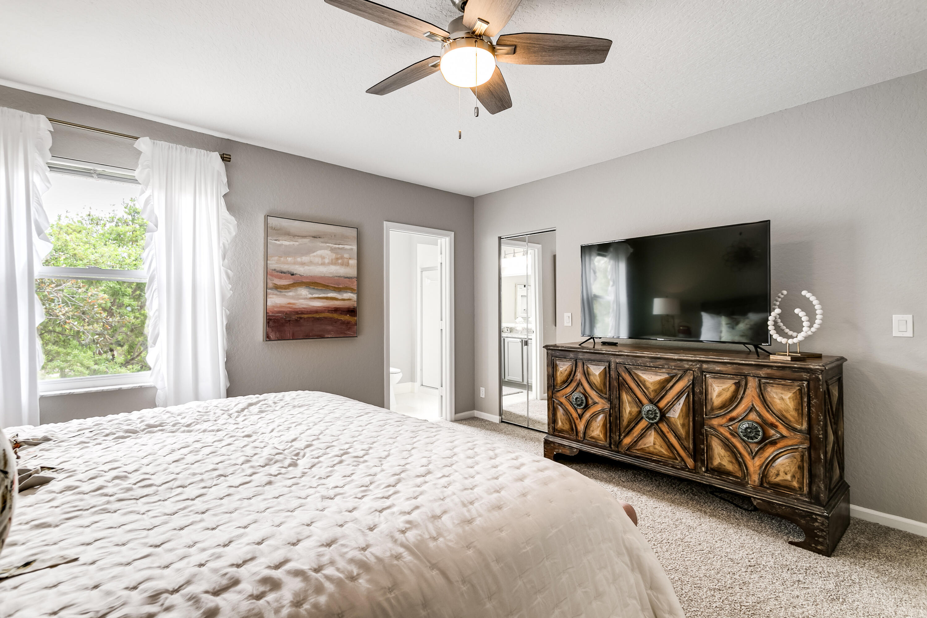 GEORGIAN COURTS - Residential