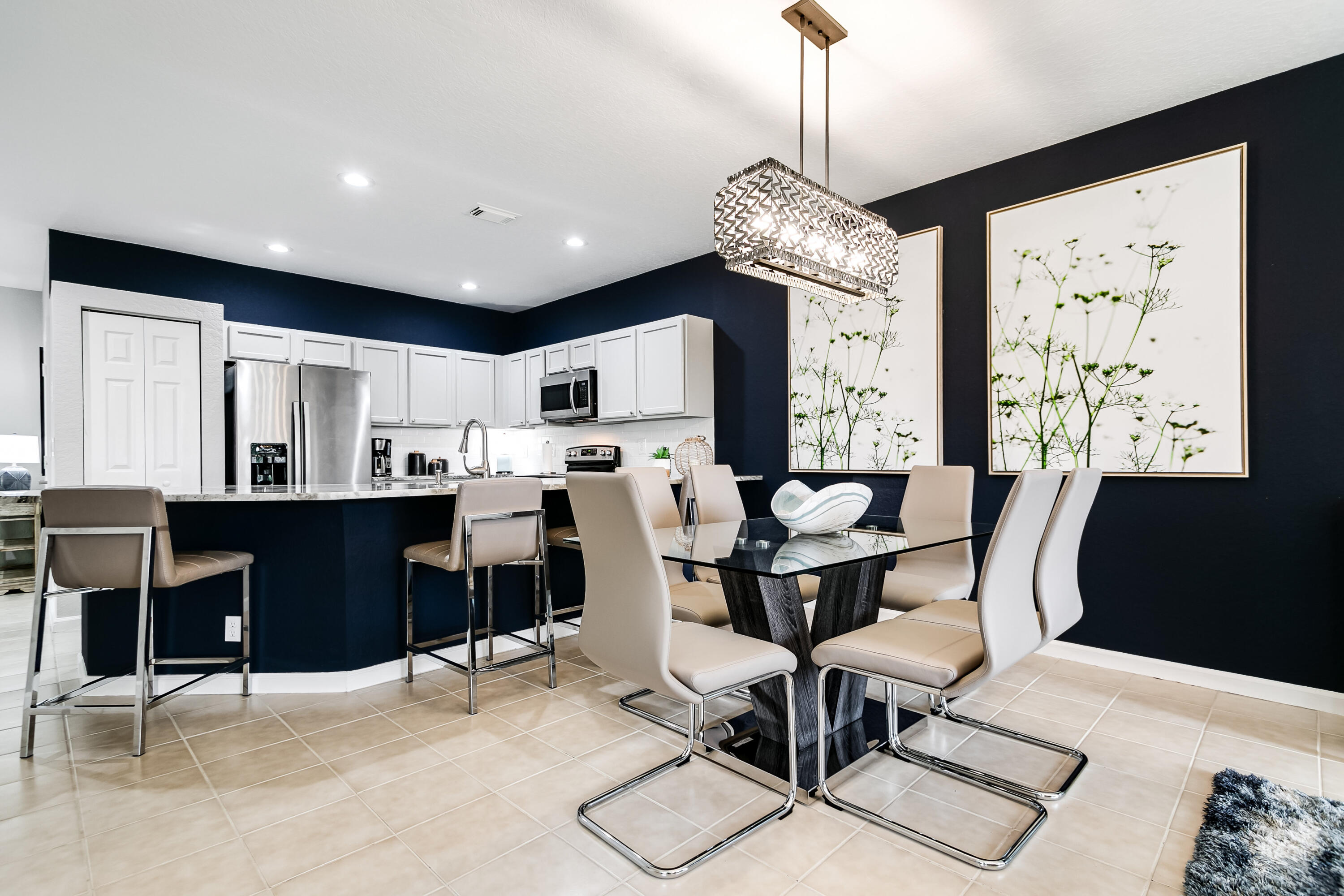 GEORGIAN COURTS - Residential