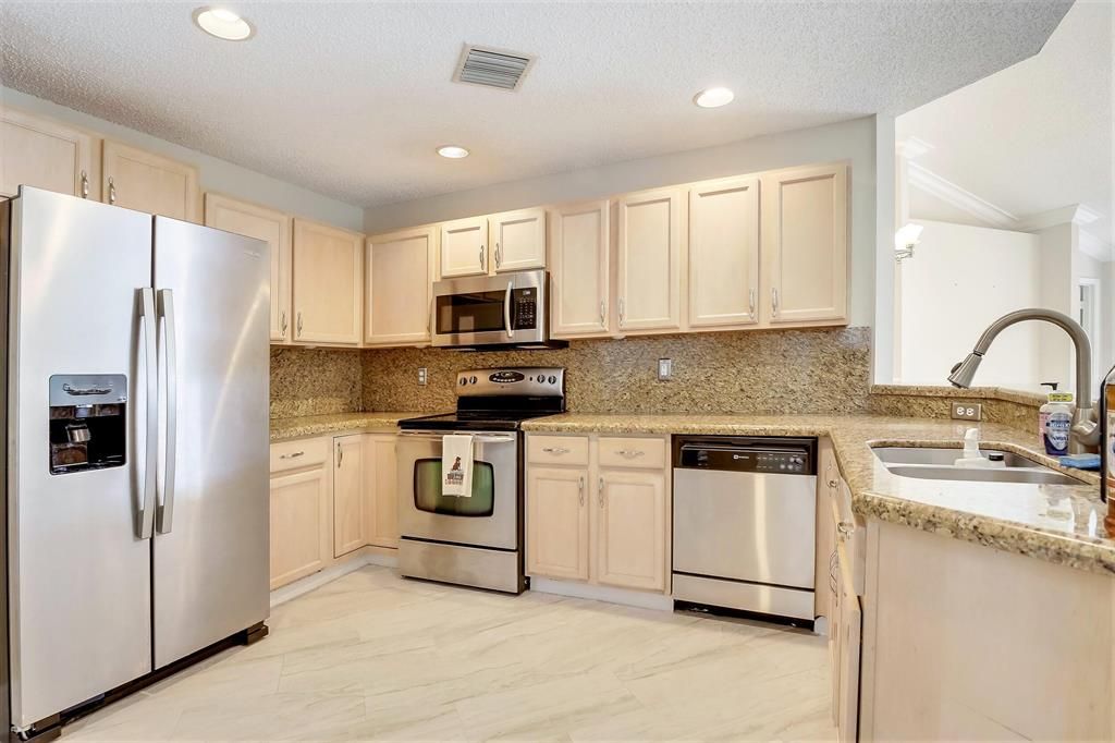 Photo of 13284 Majestic Pine Court, Delray Beach, FL 33484 (MLS # R10886825)
