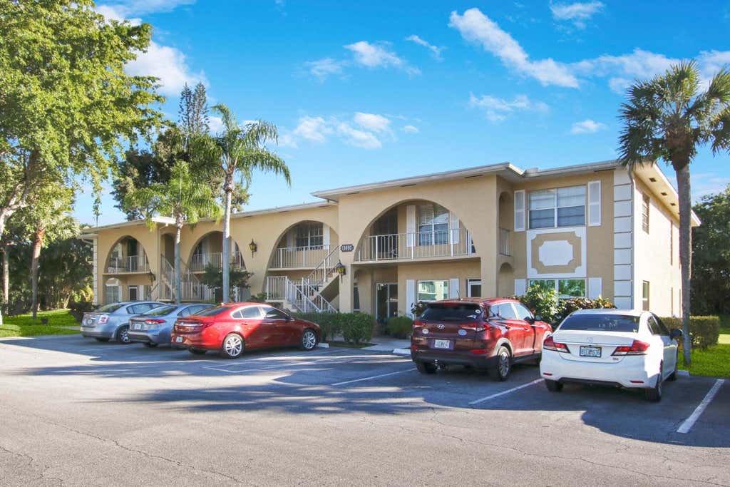 Photo of 13690 ViA Flora #C, Delray Beach, FL 33484 (MLS # R10783526)