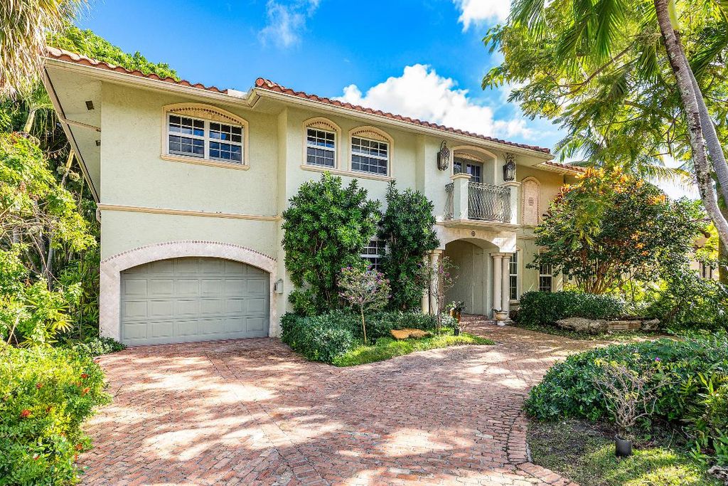 Photo of 434 NW 7th Avenue, Boca Raton, FL 33486 (MLS # R11146555)