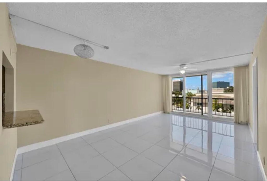 Photo of 4501 NE 21st Avenue #412, Fort Lauderdale, FL 33308 (MLS # B26060443)