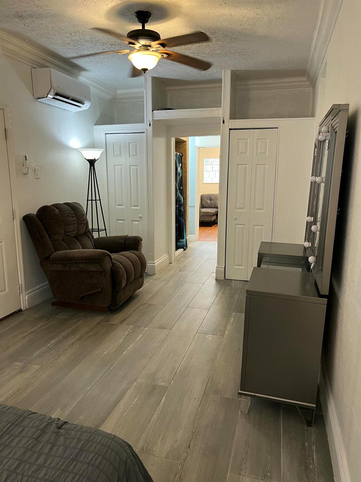 PINEWOOD SUBDIVISION - Residential Lease