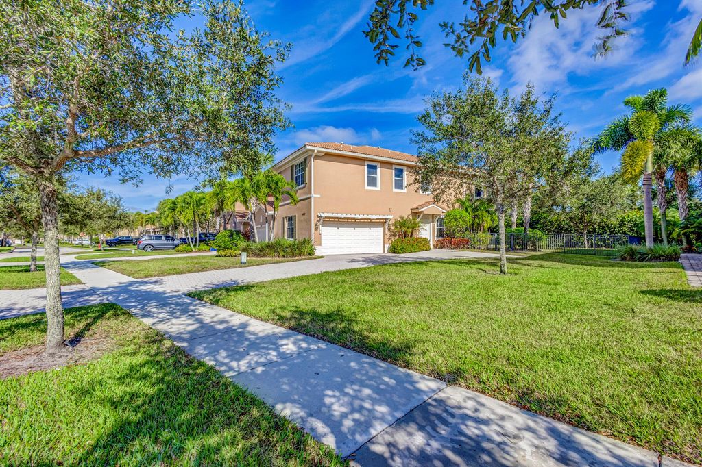 Photo of 4575 Cadiz Circle, Palm Beach Gardens, FL 33418 (MLS # R10938885)