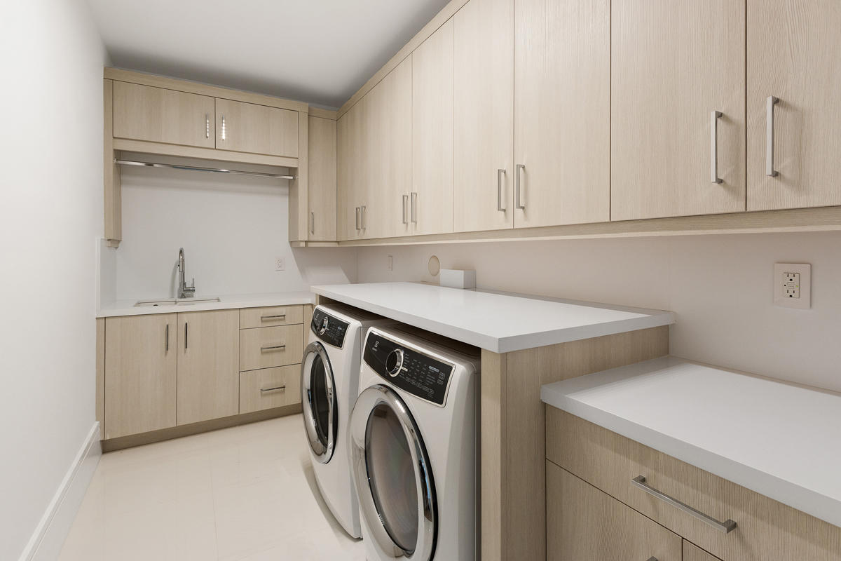 ROYAL PALM YACHT & COUNTR - Residential