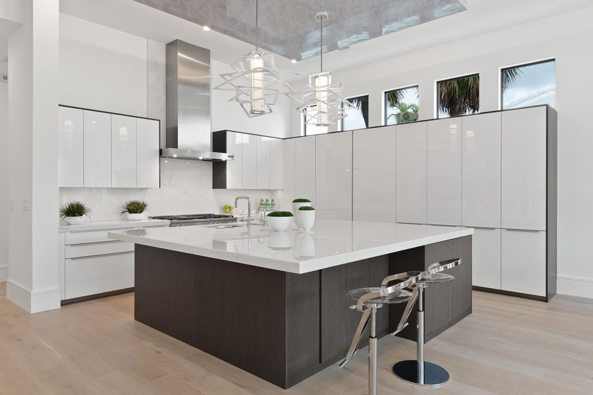 ROYAL PALM YACHT & COUNTR - Residential