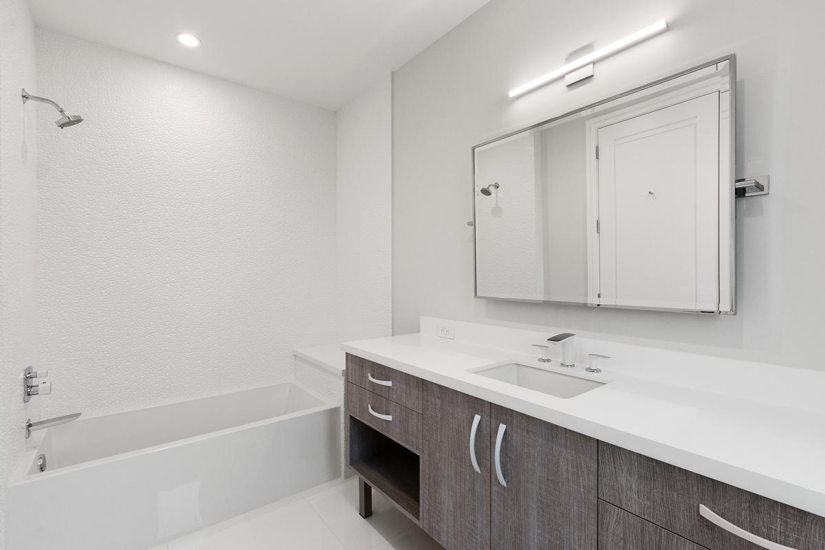 ROYAL PALM YACHT & COUNTR - Residential